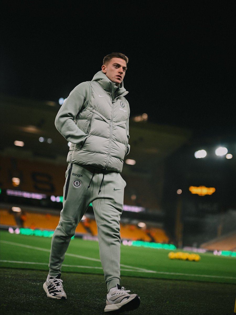 Please, don’t bother write an apology post.

Thank your star we won the game

Shitty player. Ibrahimovic’s ego, Evanilson brain