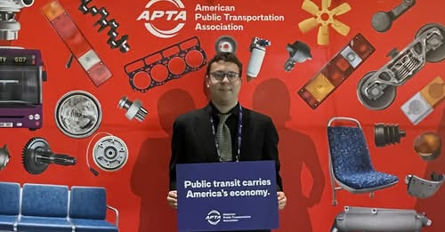 #Hofstra Student Elijah Fischer, a public policy, political science, and geography/GIS major and Rabinowitz Honors College student is the recipient of 2025 Donald C. Hyde Memorial Essay Scholarship 
 tinyurl.com/sht6yxkp
#HofstraStudentResearch