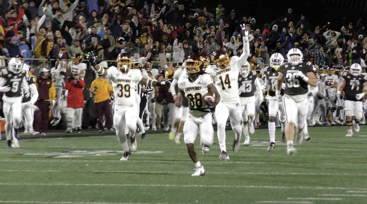 Need another iconic moment like this Saturday. 

(Look at all those Chippewa fans)