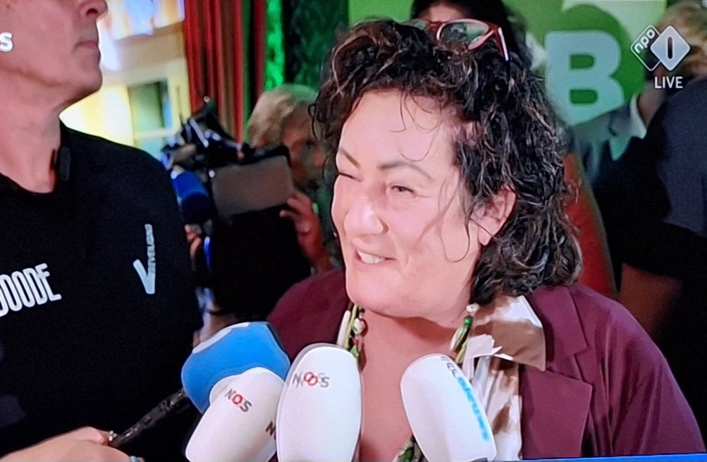 Realistische eerste reactie van <a href="/lientje1967/">Caroline van der Plas</a>.
Het resultaat valt tegen, maar BBB heeft  verantwoordelijkheid genomen en daar mag de partij trots op zijn.

En nu door! 💚

#BBB #uitslagen