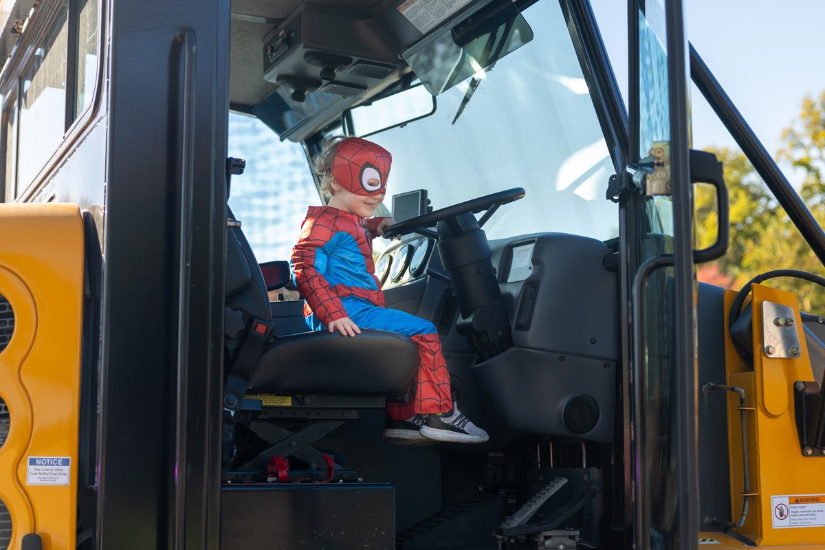 🍁 It was perfect day for Fall Fest at <a href="/MadisonD205/">Madison EC 205</a>! 

Thank you to our families and staff for making it such a great community event.

#WeAreD205