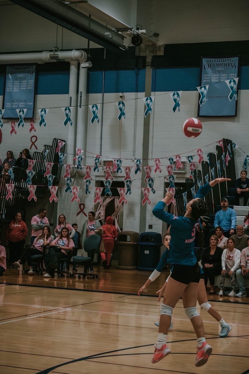 EmilyBuddendorf's tweet photo. Dig pink 💗💙🎗️ https://t.co/W1zcAlWsly