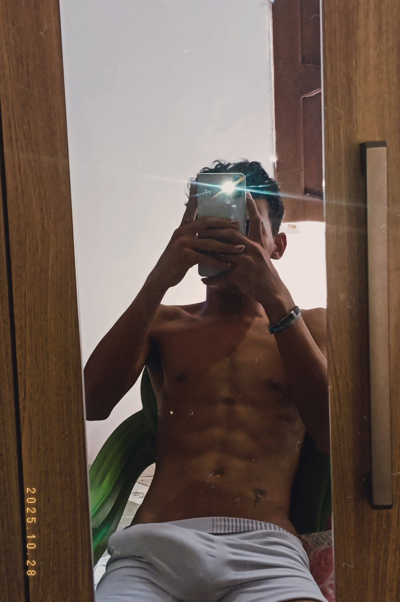 xt_paullo's tweet photo. 💦 https://t.co/uvCYpaQ7qH
