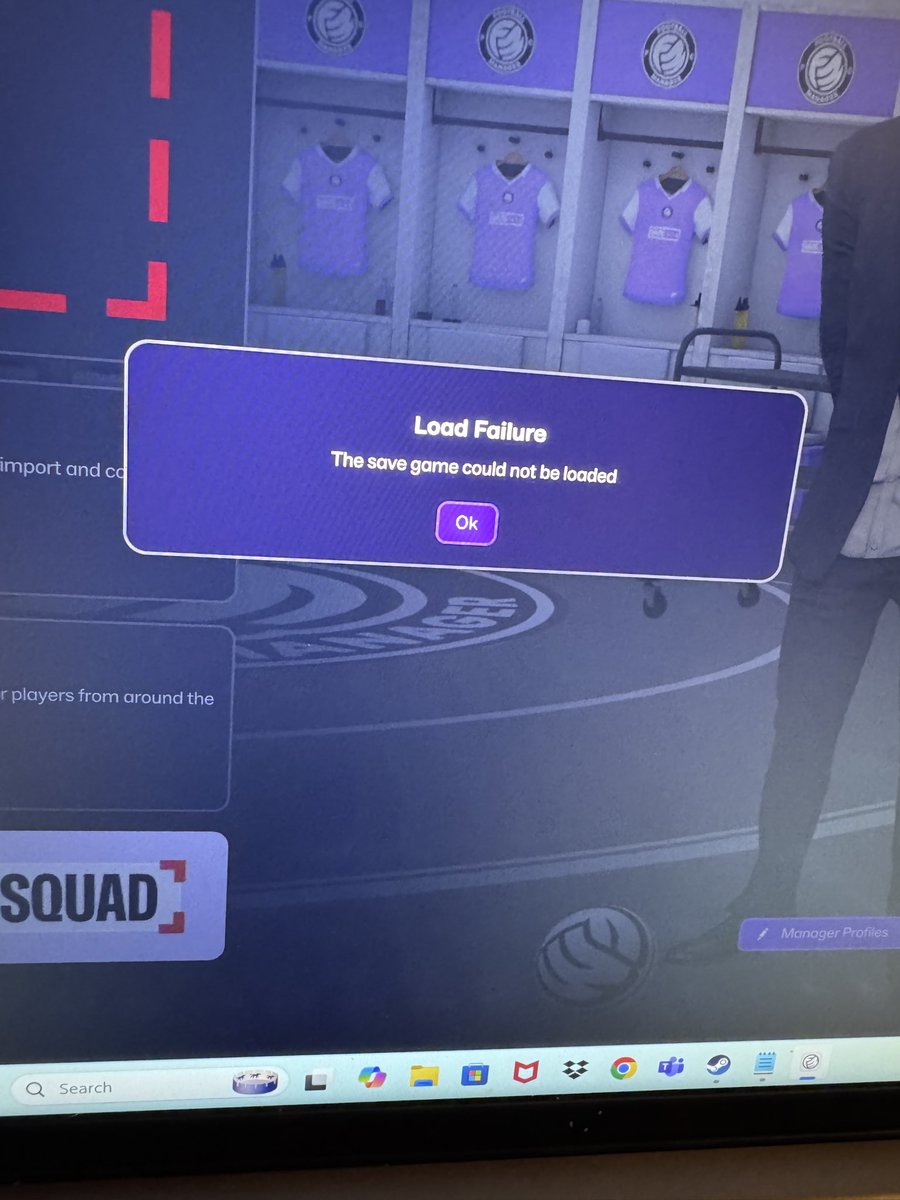 HadleyCollects's tweet photo. @FM_Assist @FootballManager Just updated and now can’t load my game I’ve been playing since the beta came out 🙄 cheers! https://t.co/W4F0Bdz49m