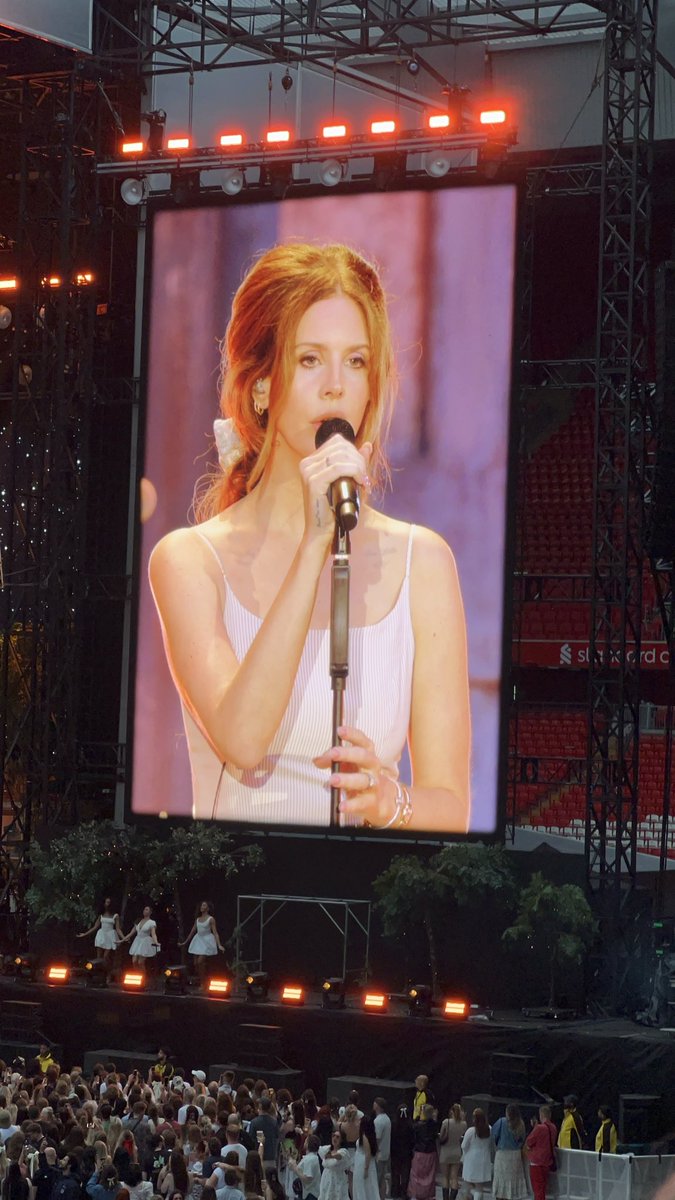 mistermayhem🖤 tweet media