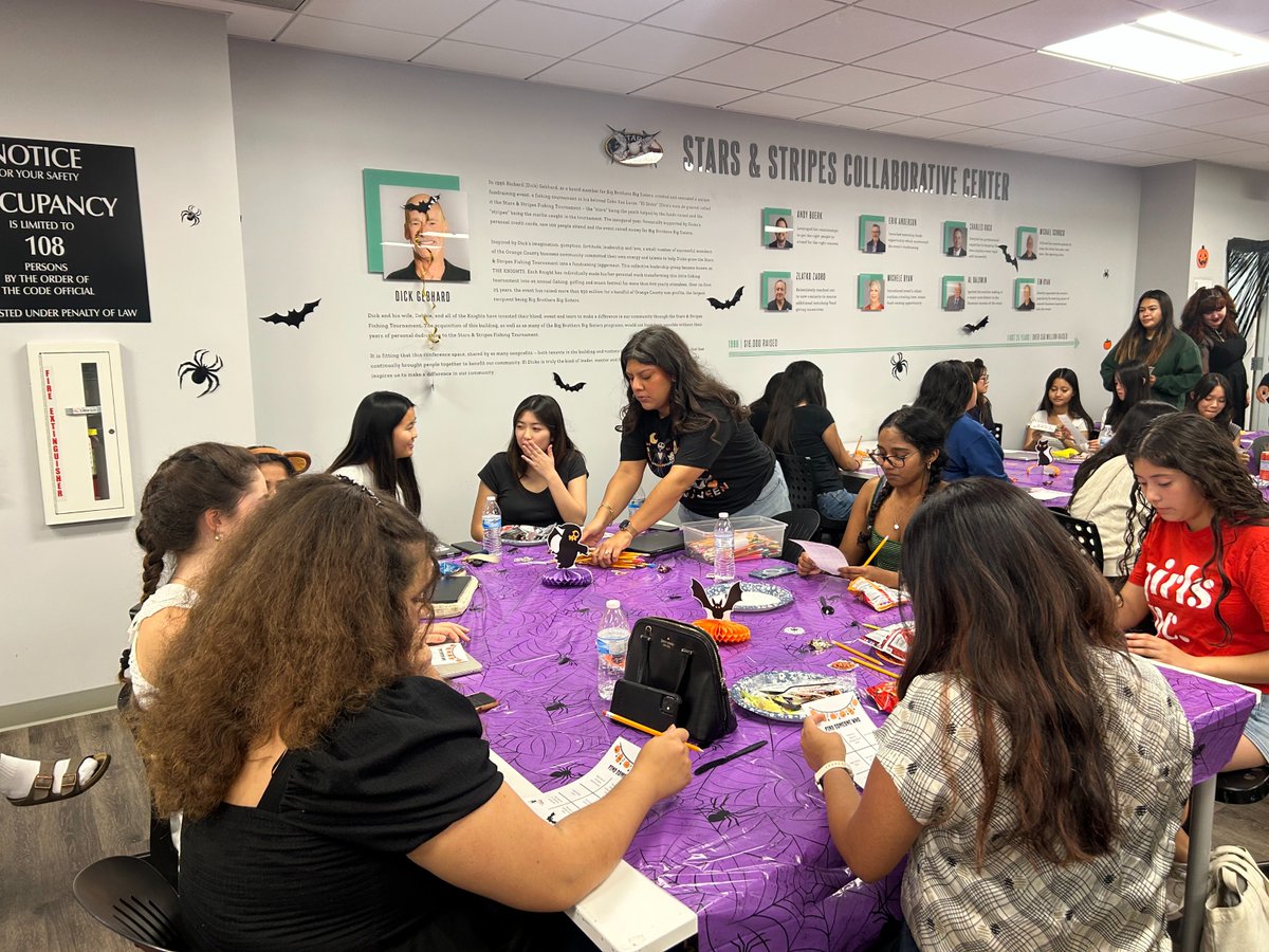 GirlsIncOC's tweet photo. HUGE turnout for our "Ghoul to Grad" College Bound Grad Lab workshop last night! We connected 85 young women with the resources they need to crush their FAFSA, CA Dream Act, and CSS Profile applications. 💪 https://t.co/SOrZ0nIDCN