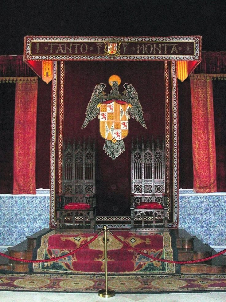 De esto a que los reyes estén sentados en dos sillas de bar.

España fue.