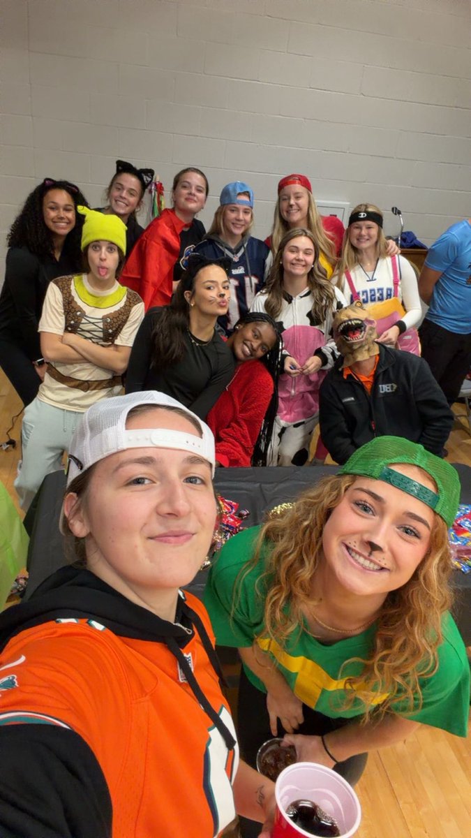 Brescia Women's Basketball tweet media