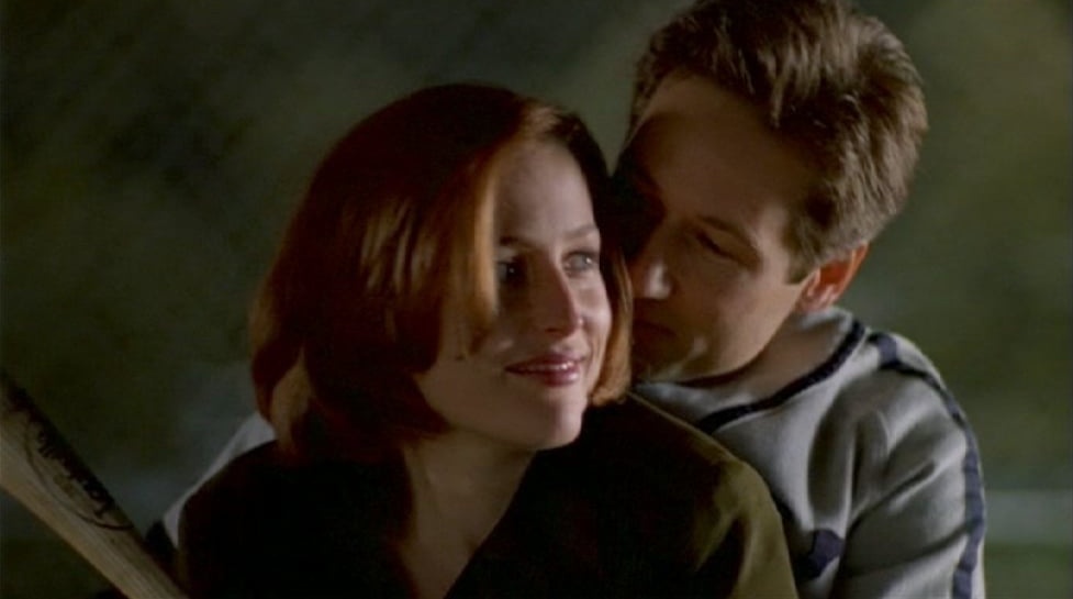 TheXfilesChild's tweet photo. Day 529 of sharing the peak intimate moments of Mulder and Scully! I Want to Believe, so get ready to uncover the mysteries of their connection! 🔍👽 #MulderAndScullysIntimatePeaks #TheXFiles #DavidDuchovny #GillianAnderson https://t.co/2nXWNgOtUR