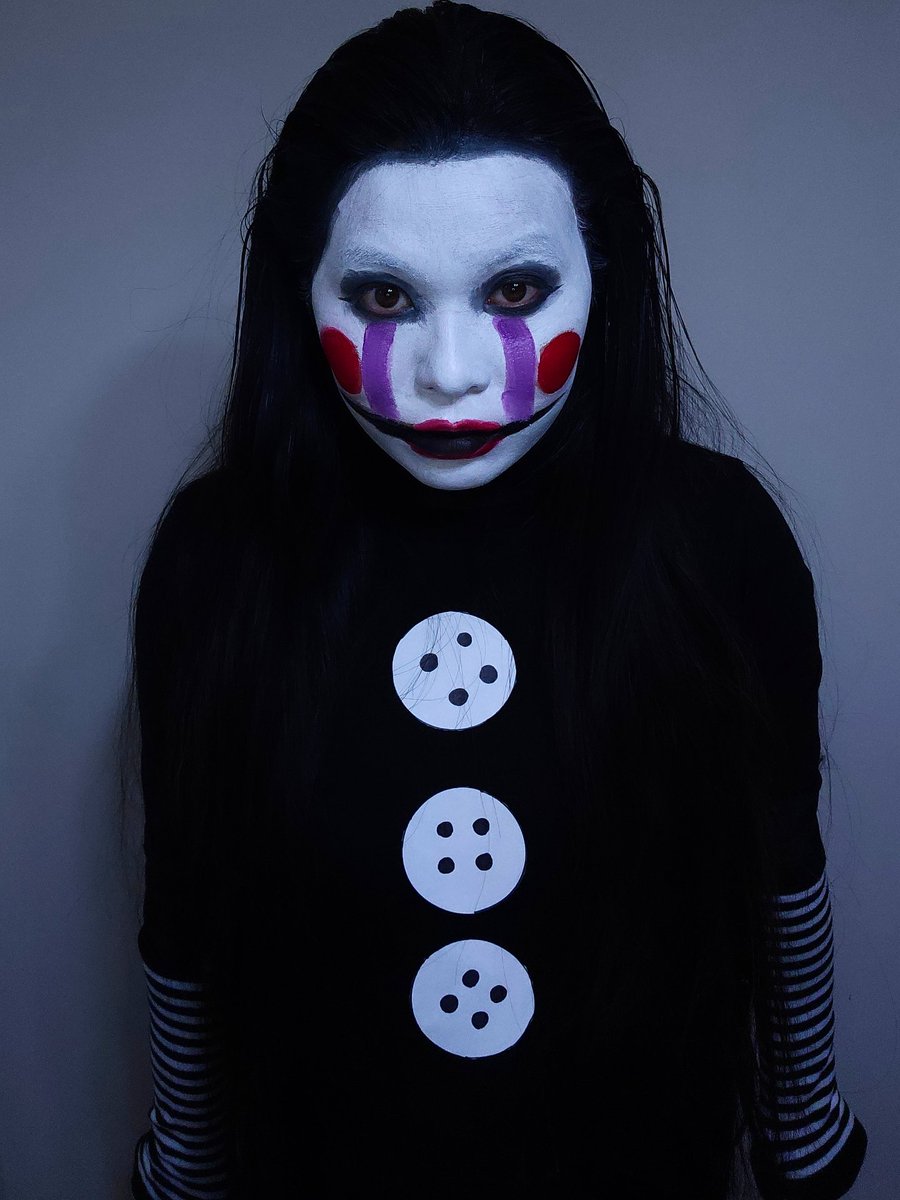 Marionette aka The Puppet cosplay from Five Nights at Freddy's!