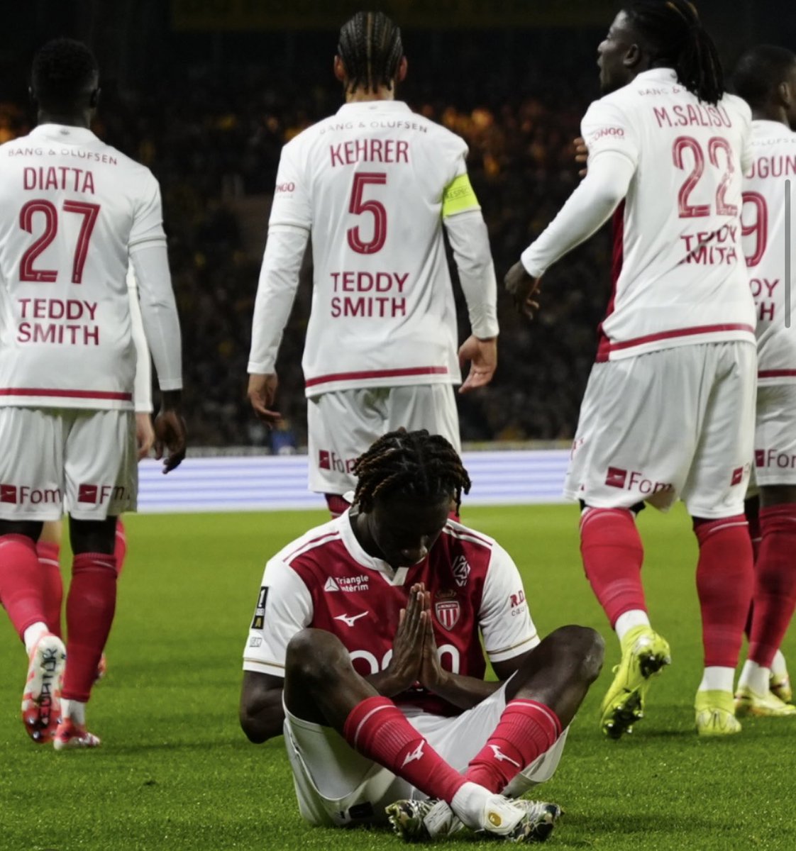 AlexisMrl98's tweet image. Je tiens à féliciter toute l’équipe, mais sans déconner je vois du FOOTBALL, des joueurs tous concernés, cette victoire est largement méritée, on fait encore des erreurs, mais dans les intentions et dans l’envie c’est top, fier d’eux !

La patte Poco-Mirallas😍

DAGHE🇲🇨

#FCNASM