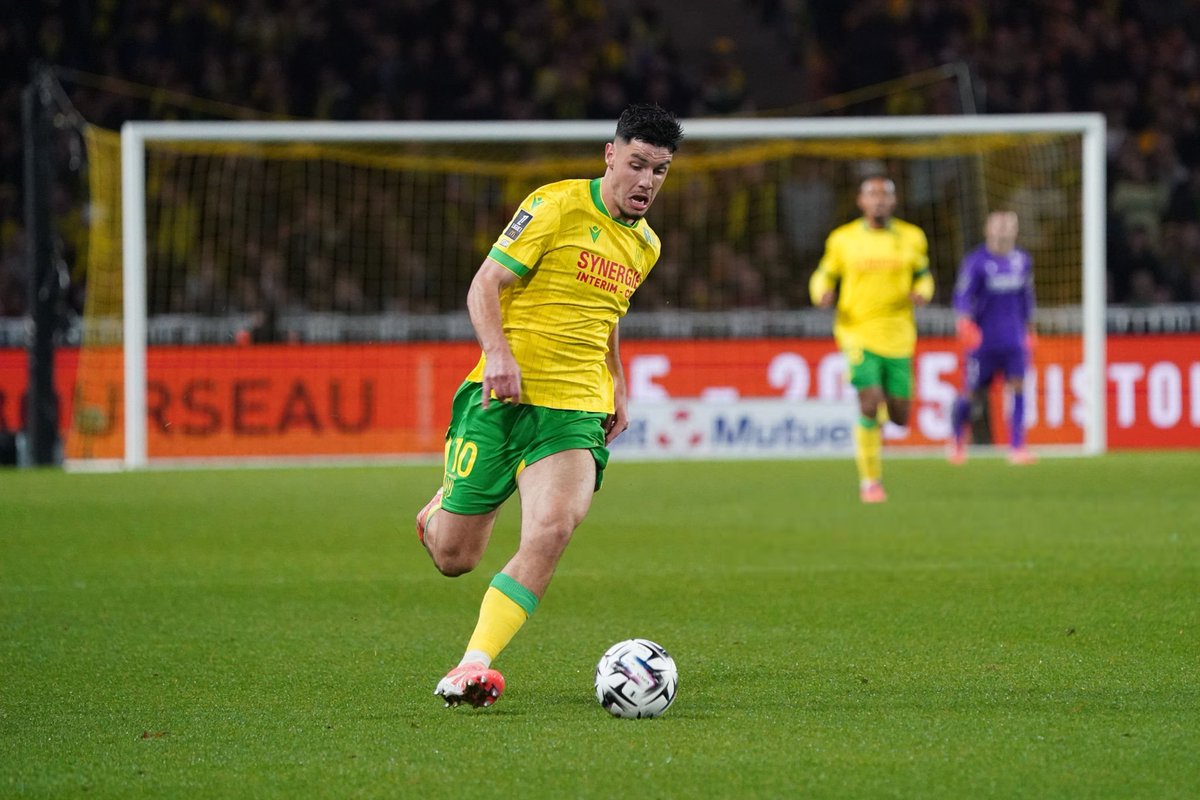 ActuL1_'s tweet image. Il est TROP FORT. 👑💛💚