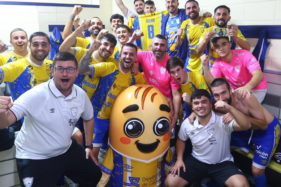 💛 ¡El <a href="/CDVirgiliCadiz/">CD Virgili Cádiz</a> hace historia y vence en el primer partido de #CopaDelRey que se disputa en Cádiz!

🔝 Los de Juan Carlos Gálvez vencen 6-2 al África Ceutí, de Segunda División, y ya sueñan con enfrentarse a un equipo de Primera.