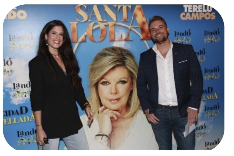 Noche de teatro 😍😍 guapisimos 🎊🥳