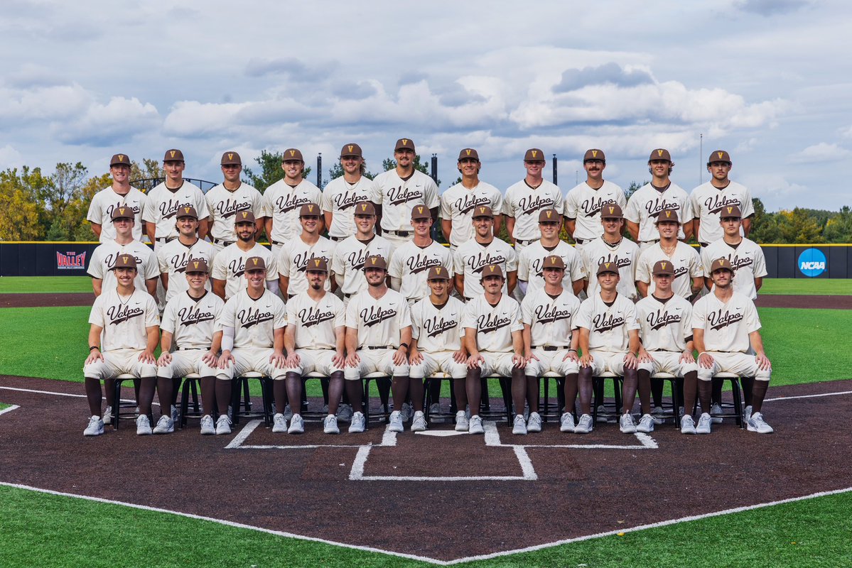 Say 👋 to our 2025-2026 team

#GoValpo | #MVCBaseball