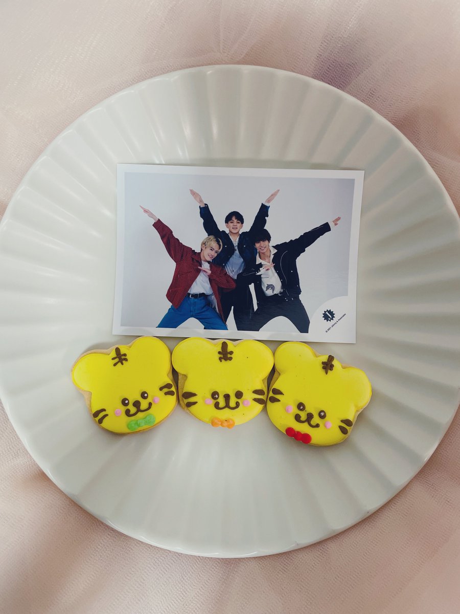 sachiiin800's tweet photo. 奇跡の3人
トリプルカイト
15周年おめでとう。
#トリプルカイト
#入所15周年
#15thAnniv
#宮近海斗
#松倉海斗
#中村海人 https://t.co/0KnZ0MICra