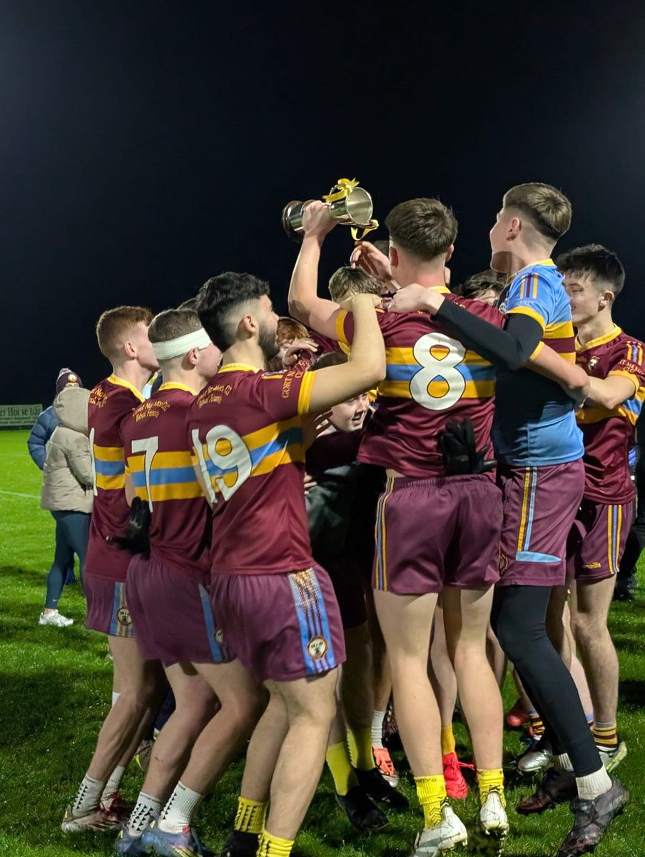 GortnaMonaCLG's tweet photo. Comhghairdeas le na buachaillí faoi 18 a bhuaigh a gcluiche ceannais craoibhe anocht, ag bualadh Naomh Eoin 4-9 go 2-11. Curaidh! Gorts abú

Congratulations to the U18 boys footballers who won the championship final tonight, beating St John's 4-9 to 2-11. Champions! #UTG https://t.co/Yka96QpaTh
