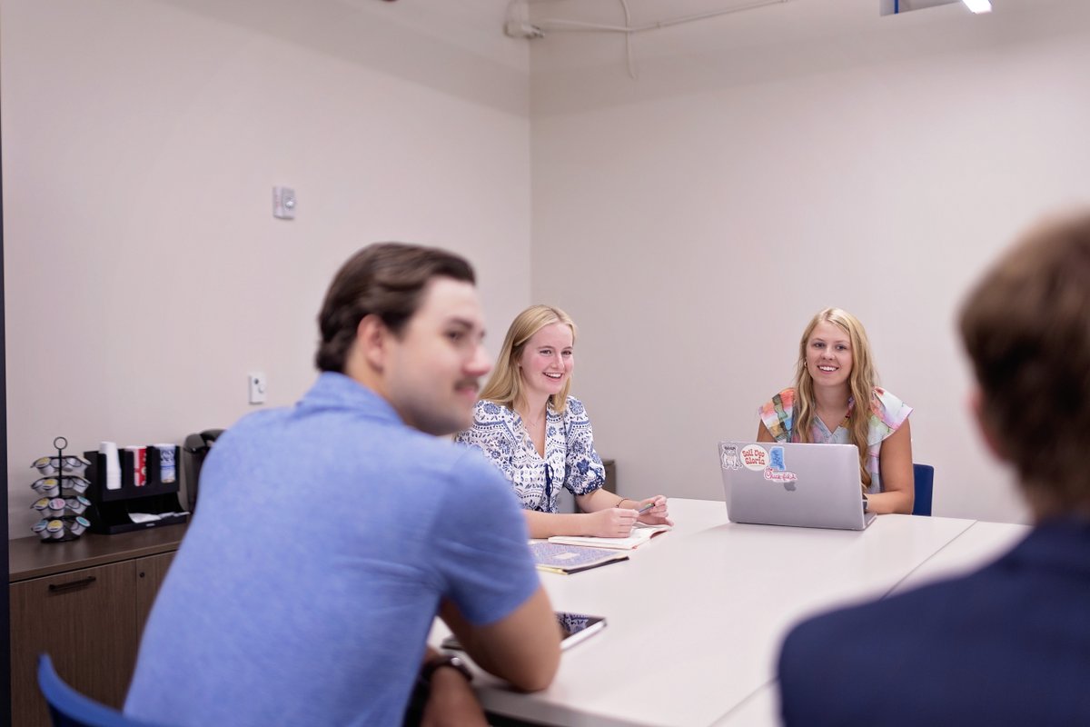 Introducing this year's Samford Startup cohort. 👏📈 👀

Through the program housed in Brock School of Business' Titus/UFG Innovation Lab, students learn more about launching, growing, and scaling new business. 

🔗 ms.spr.ly/6019tDgMc
