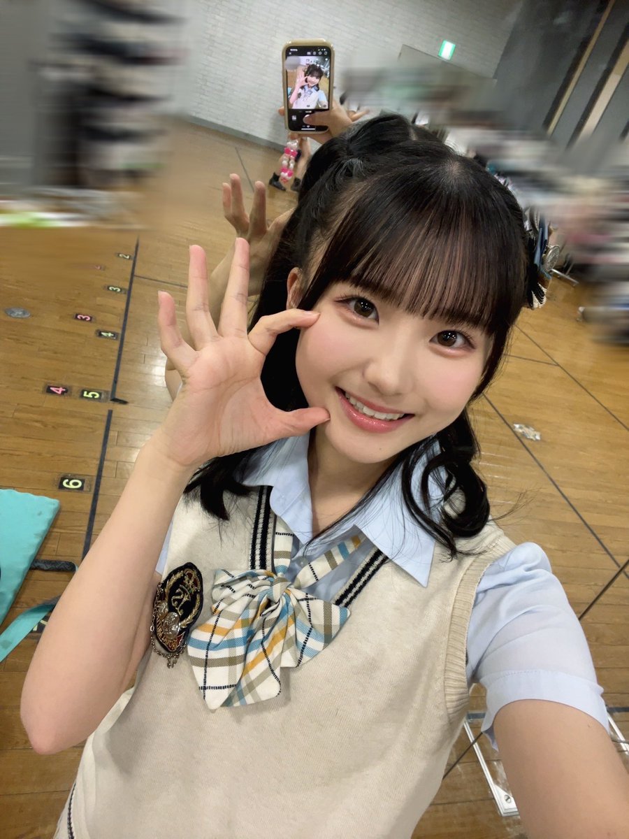NMB48宮本杏海 直筆サイン入り生写真 NMB48 宮本杏海 2025 June-rd vol