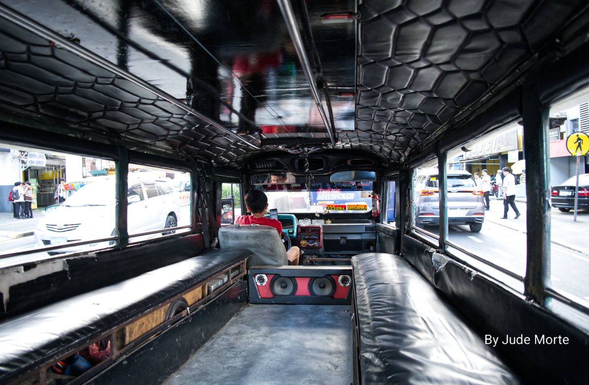MorteJude's tweet photo. @JohnGetchel Just a #photo #foursome from a 10/25/25 #Philippines 🇵🇭 #publicutilityjeep ride, John
There's short video included 📷
Enjoy 😀

#WhateverWednesday #PUJ #fujifilmxm5 #publictransport https://t.co/oPDqaiu9Pv