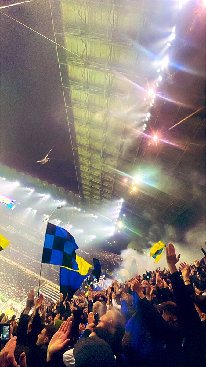 pallina_22's tweet photo. Finché morte non ci separi #InterFiorentina https://t.co/DtVATXCu5W