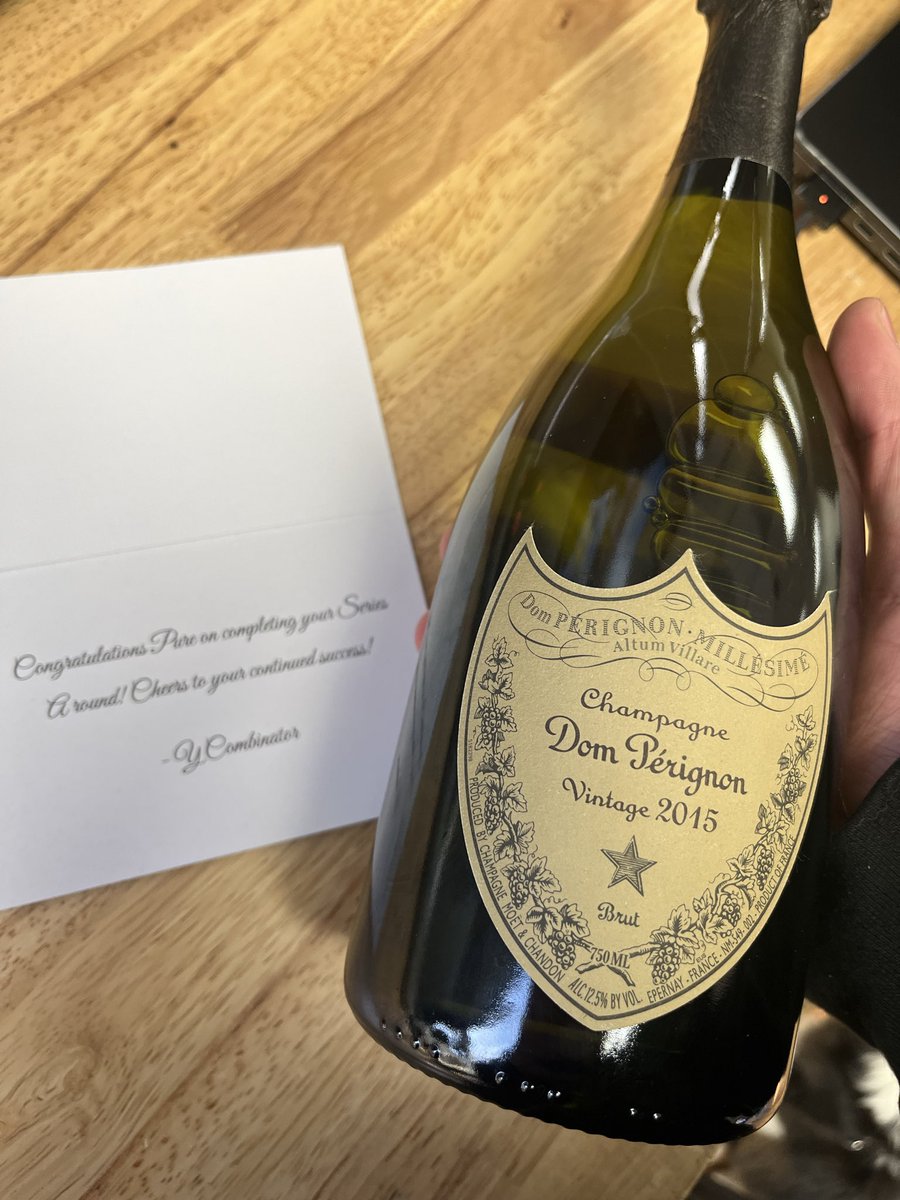 𝖊𝖛𝖆𝖉𝖊 tweet media