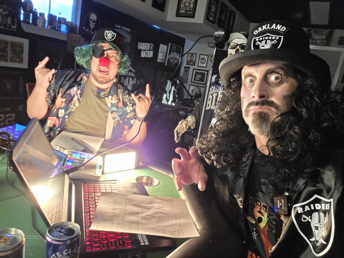 Join us at 4p/7e on the YouTubes for the Halloween Spooktacular!!!
Let's talk about this scary Raiders season so far! 
youtube.com/raidersfanradio 
#RaiderNation