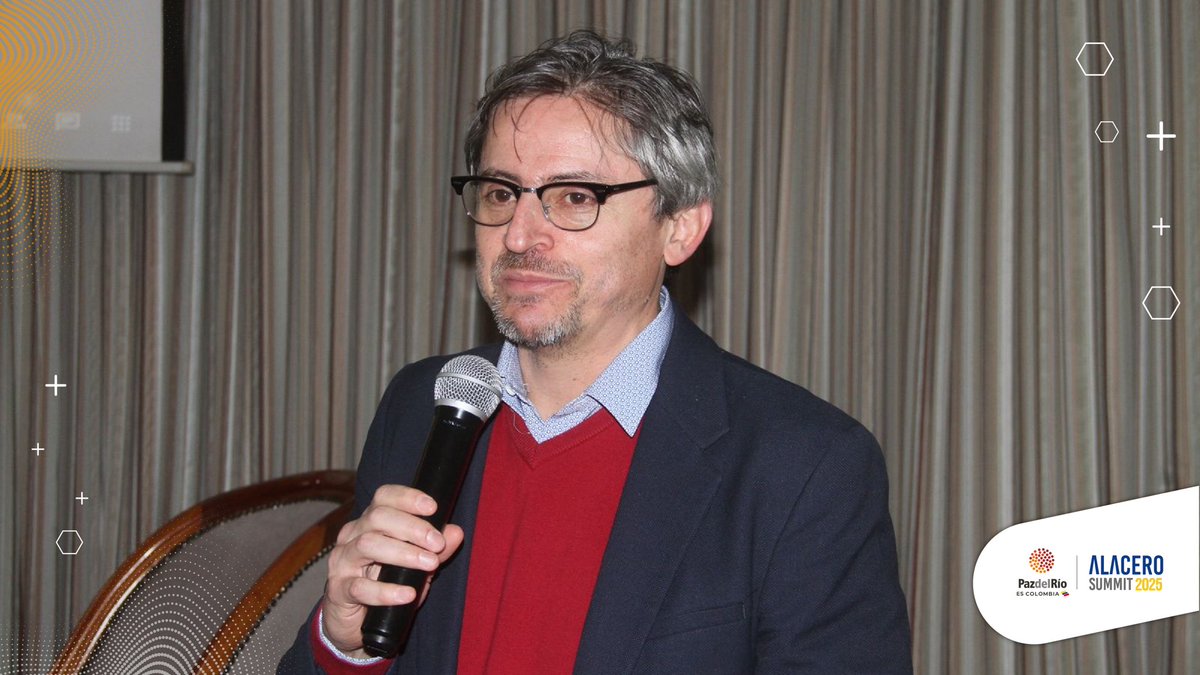 En el marco del #AlaceroSummit2025, #Hoy estuvimos en la Rueda de análisis con Ricardo Ávila, analista Senior del sector, entendiendo dónde se ubica Colombia y el acero en el nuevo orden mundial.