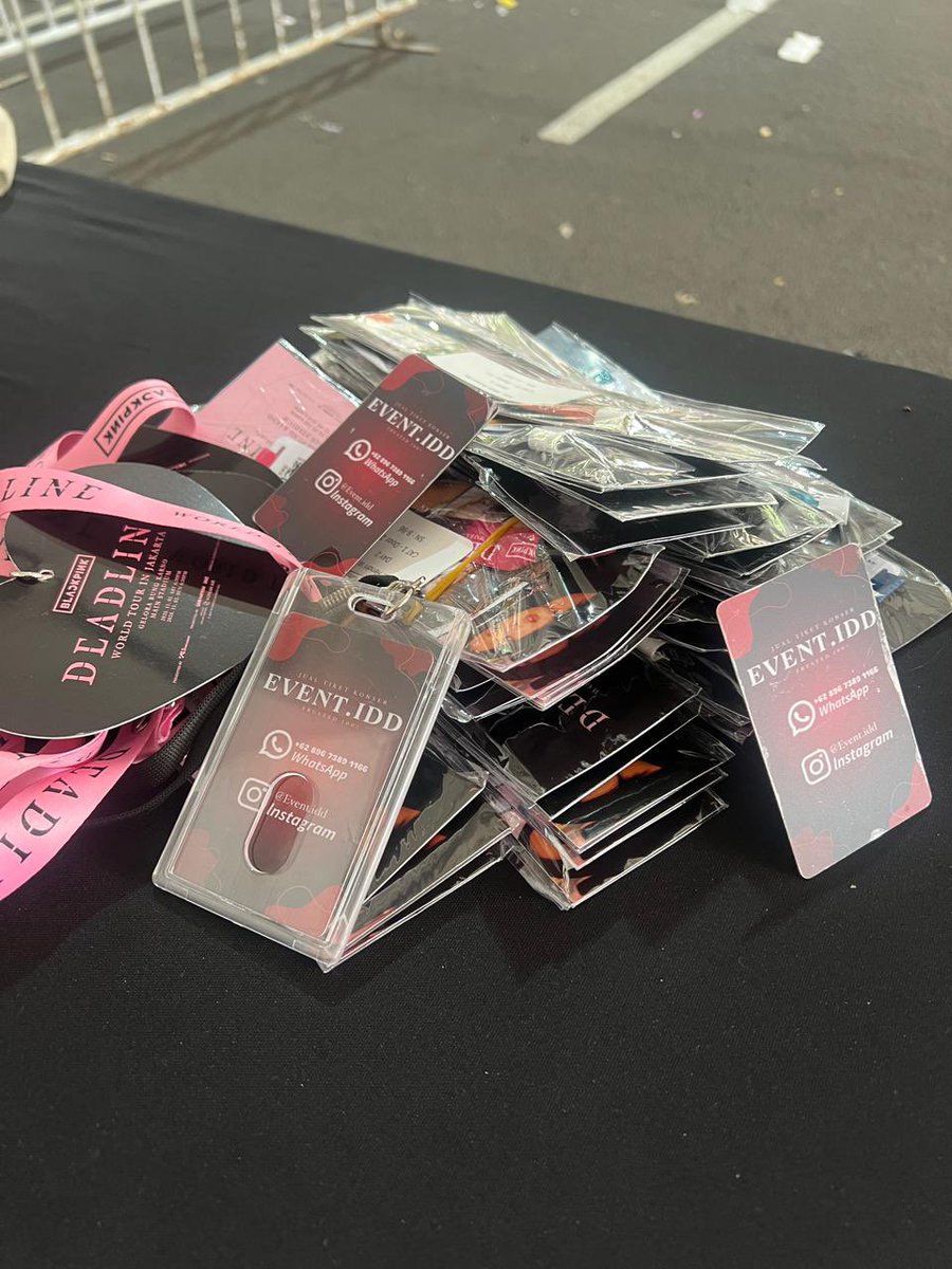 BE BRIGHT tweet media