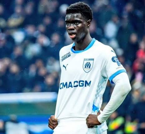 Le13emeOM's tweet photo. Une semaine après les critiques il répond présent. Grande Jugador ! 

⚪️ La satisfaction de la soirée #Vaz 

#ligue1mcdonalds #TeamOM #OMSCO https://t.co/521cXcjgJ6