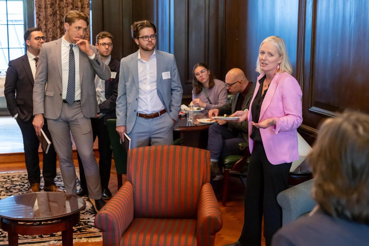 cathmckenna's tweet photo. Great to return to @lawmcgill, at my alma mater, for the Patricia Allen Memorial Lecture. Thanks to Dean Tina Piper, Prof. @jenraso, faculty &amp; students for a candid discussion about #RunLikeAGirl 🏃‍♀️ and using law as a tool to drive change. https://t.co/nNe921bbt5