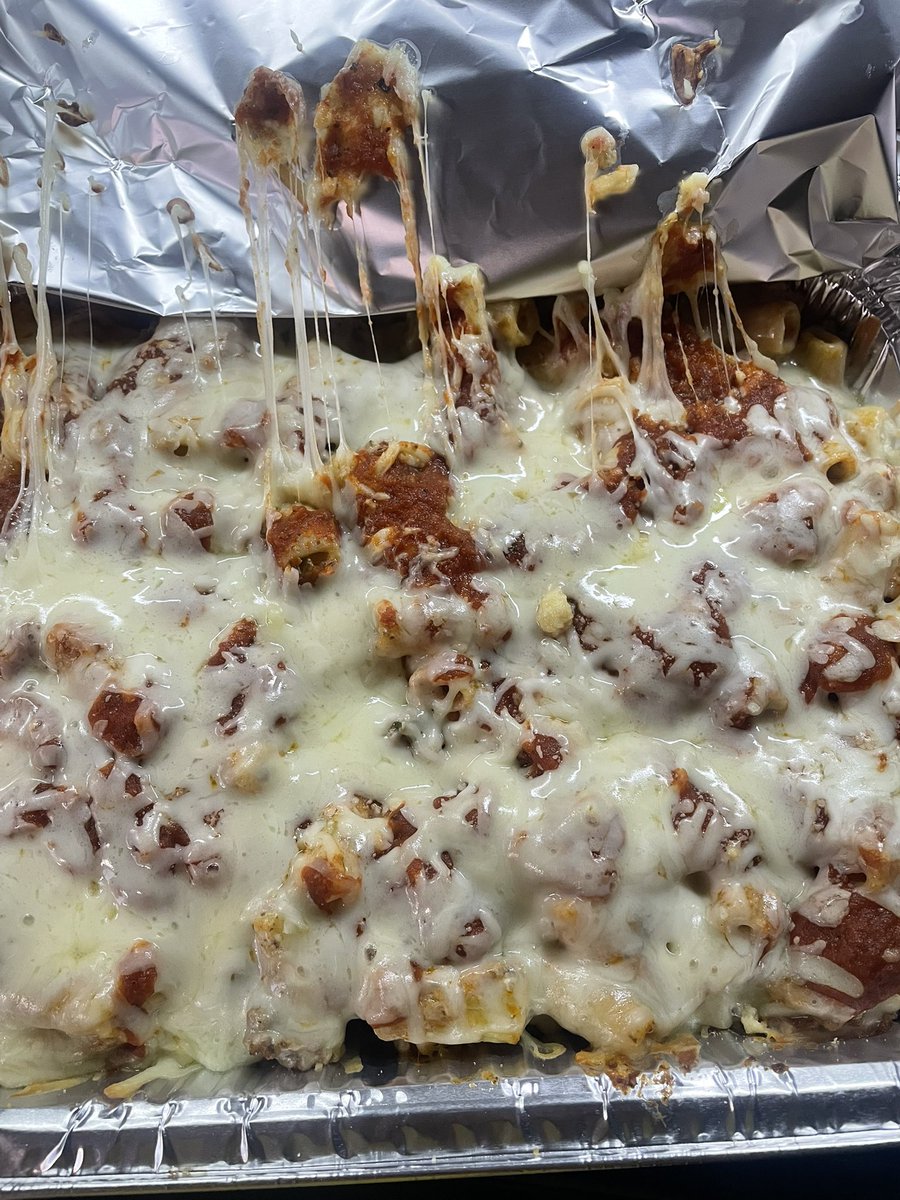 YvonneLaboy's tweet image. What’s for dinner 😋
#wednesdaydinner #pasta #ziti