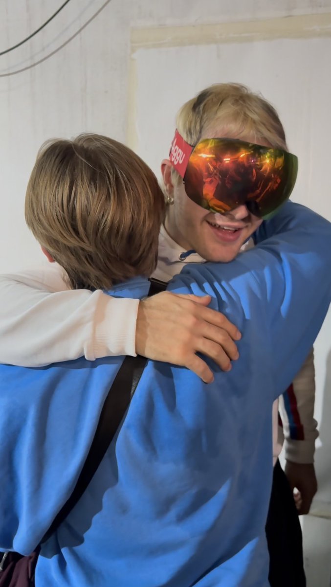 withozier's tweet photo. none of u know him but this happened to me and i’m allowed to scream about it https://t.co/EQmVo3Akod