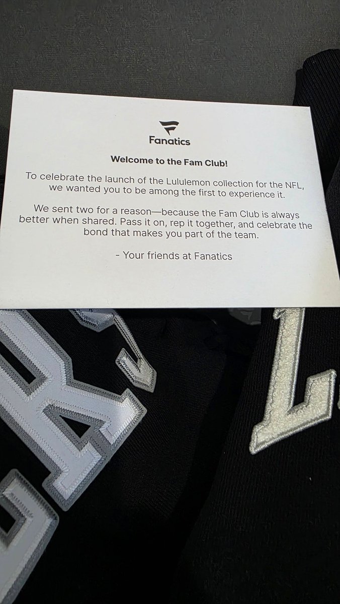 Shout to @fanatics and <a href="/lululemon/">lululemon</a> for sending me these gifts 🙏 🙏 

<a href="/Raiders/">Las Vegas Raiders</a> #RaiderNation #raidersingh #rn4l #lasvegasraiders #NFL #Fanatics #FanaticsFam  #LululemonNFL #silverandblack #Raiders