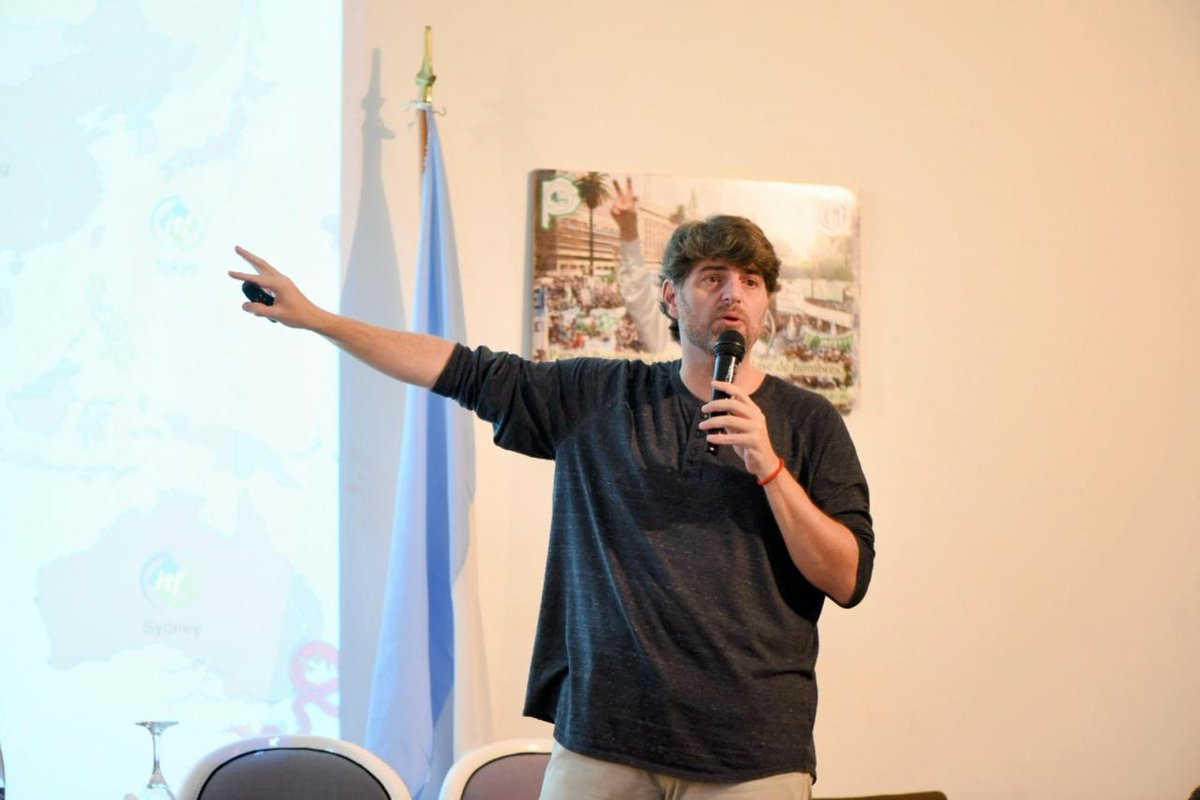 #Argentina 🇦🇷

En la ciudad de La Falda, Córdoba, se realizó la primera jornada del seminario de jovenes de transporte por carretera de ITF Argentina, organizado por Camioneros desde la representación regional de juventud de Emanuel Alarcón.

Participan del evento mas de 200