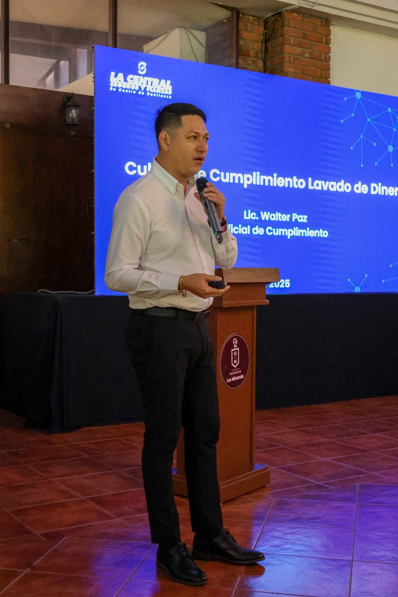 lacentralsv's tweet photo. Así vivimos #ConectadosConLaCentral 💼✨
Una jornada de aprendizaje y conexión, con capacitación y desayuno corporativo para seguir creciendo juntos.
¡Gracias a todos los que fueron parte! 🙌
#Capacitación #Networking #TrabajoEnEquipo https://t.co/A3SqRkd0Vj