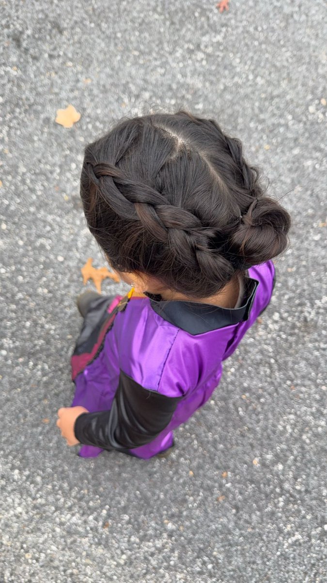 Cosmo_K's tweet photo. Anna &amp; Elsa hairstyles ✨ https://t.co/J4PKa1rteT