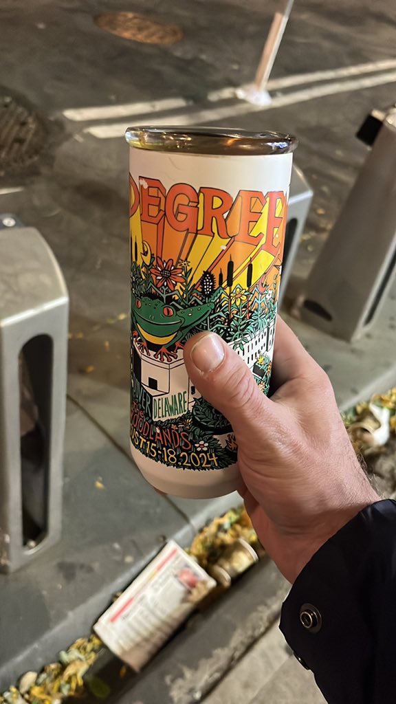 max fine tweet media