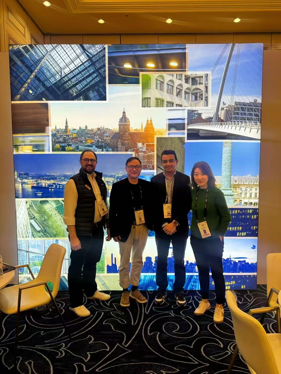 raymondqu's tweet photo. The annual M2020 Vegas convention has successfully concluded. This year's hot topics were stablecoin payments and AI agent payments, offering a glimpse into industry trends for the coming year. 🎉🎉 https://t.co/2cXus3aRzs