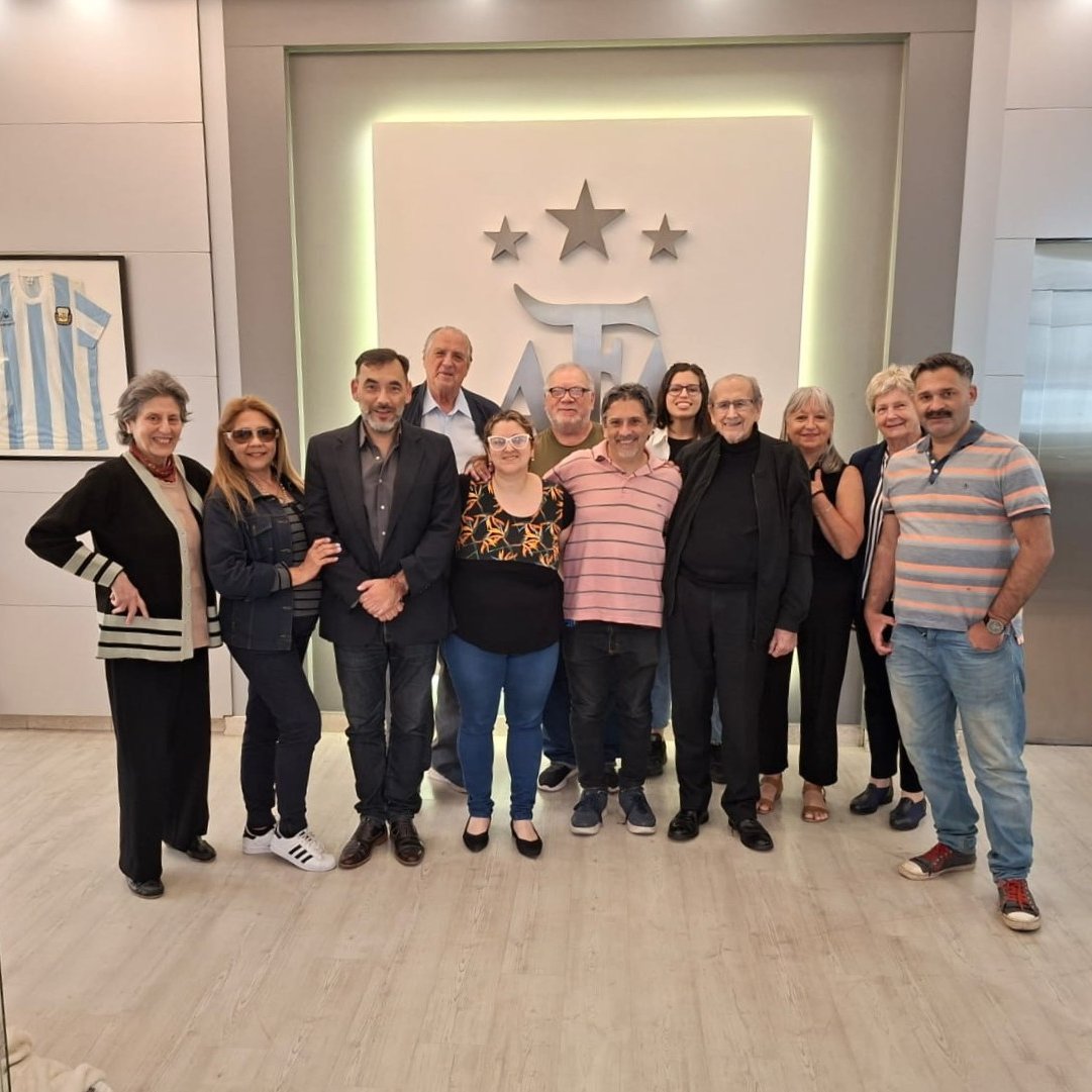 #JuegoLimpio Firmamos un convenio con Panathlon Club Buenos Aires.

#CulturaAFA difundirá la presencia y objetivos de Panathlon Club Buenos Aires en nuestros torneos  mientras que Panathlon continuará con la honorable tarea de entregar el Premio al Juego Limpio en cada certamen.