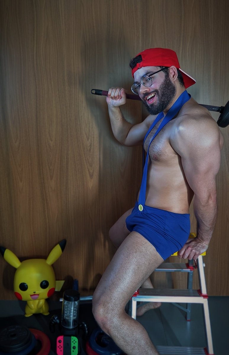 Nerdwithpecs tweet media