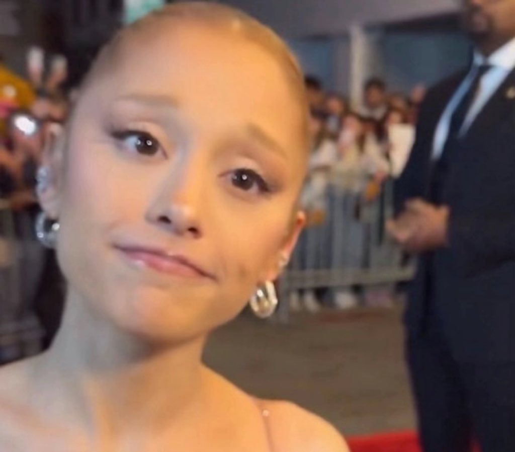 grandekordei's tweet image. oh how the tables have turned