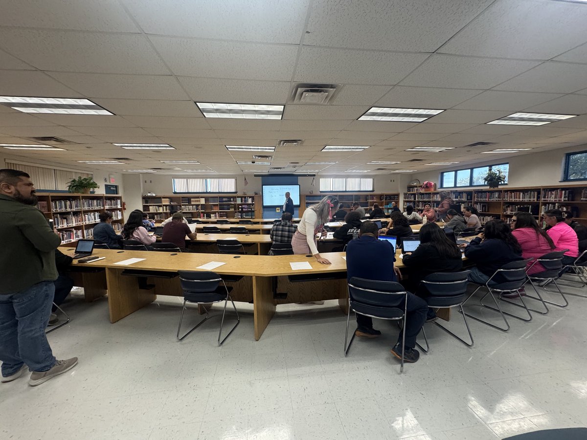 FAFSA Night at FHS! Seniors, come over, Wildcats!!