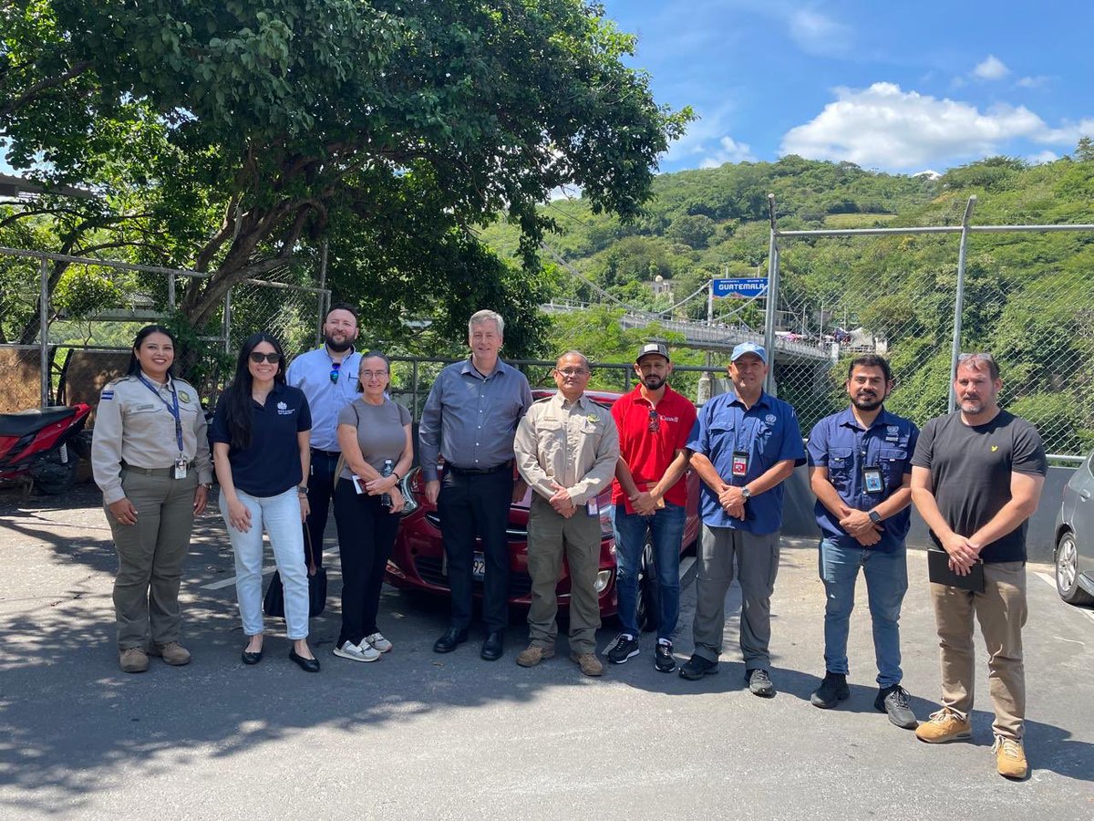 Agradecemos a <a href="/CanEmbSV/">Canada in El Salvador</a> por organizar una valiosa visita a la frontera entre Guatemala y El Salvador. Junto con UNDSS, compartimos con las autoridades locales las mejores prácticas consulares y de inmigración. Un gran ejemplo de cooperación internacional. <a href="/CanEmbGuatemala/">Canada in Guatemala</a>