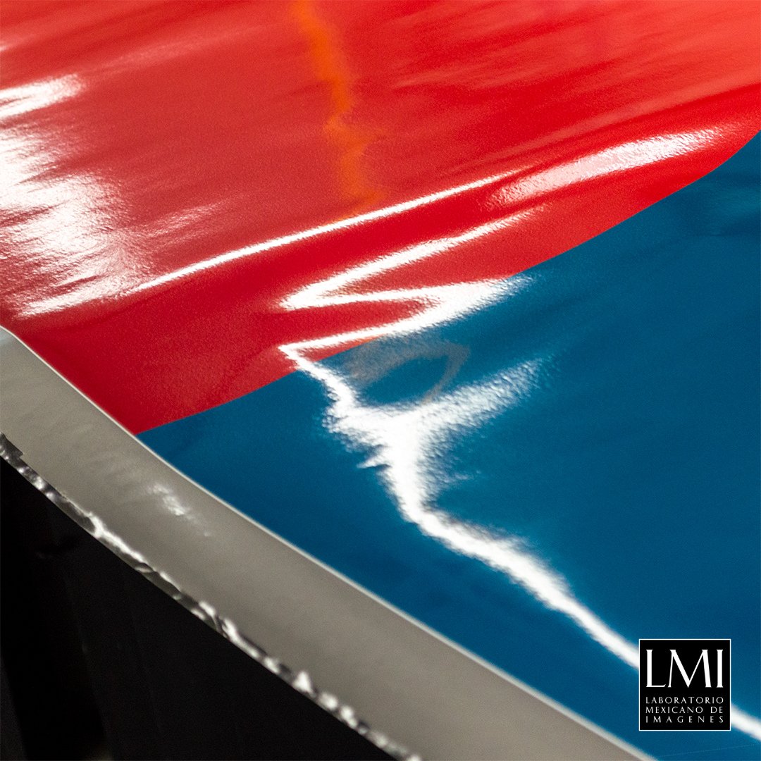 lmilaboratorio's tweet photo. En LMI producimos vinil electrostático con estándares de precisión que aseguran color uniforme y acabados impecables. https://t.co/vBnsYOmnIw