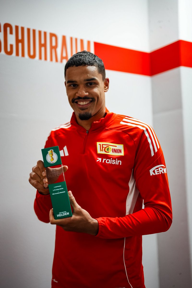 fcunion's tweet photo. War klar, oder? ☺️ Unser MOTM des heutigen Spiels. 🔥🔥🔥
#FCUnion #FCUDSC #DFBPokal https://t.co/spNQva2pjm