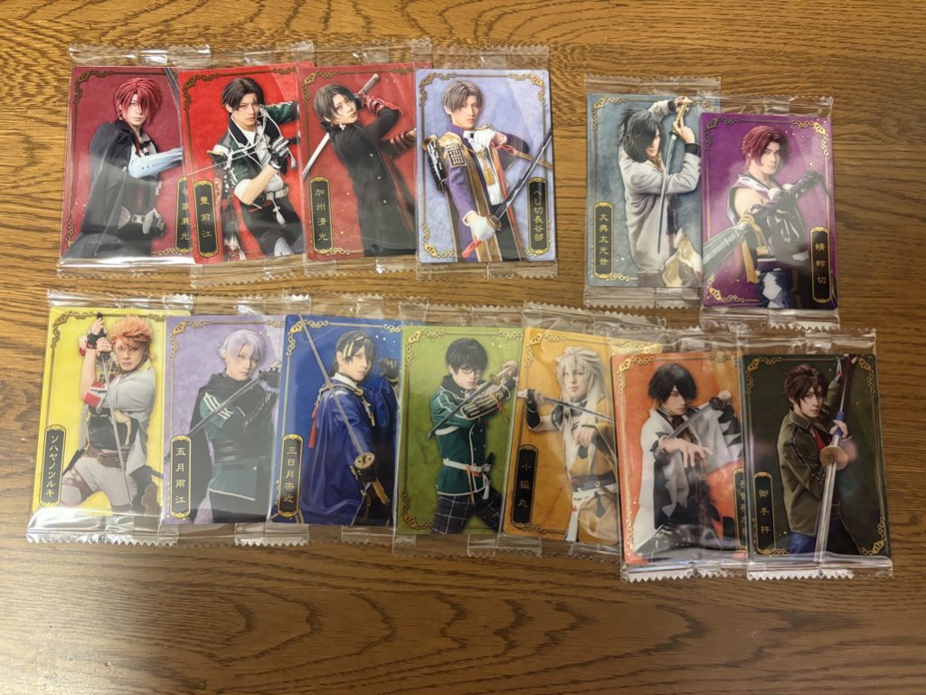 0803_0330's tweet photo. 【ミュージカル刀剣乱舞 刀ミュ ウエハース 交換 譲渡】

譲　⭐︎後家・⭐︎加州
　　豊前・長谷部・大典太・蜻蛉・ソハヤ・五月雨・三日月・篭手切・小狐丸・長曽根・御手杵

求　⭐︎鶴丸・村正・松井

⭐︎は⭐︎同士での交換
都内手渡優先、郵送も可

お気軽にお声掛けください https://t.co/IQVvamtnO6
