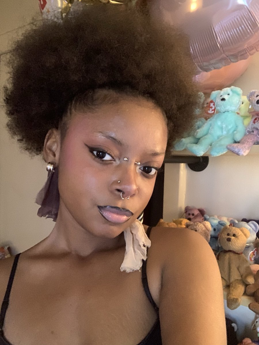 Reesie 🧠 tweet media