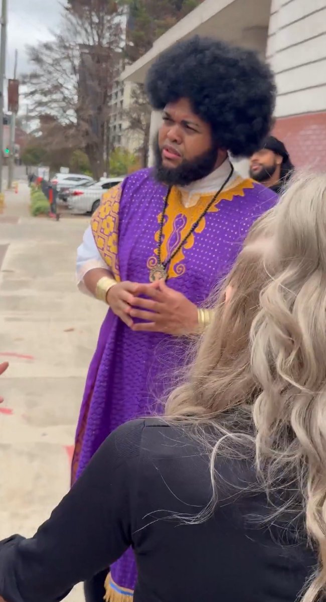 “Poison” 😂😂😂