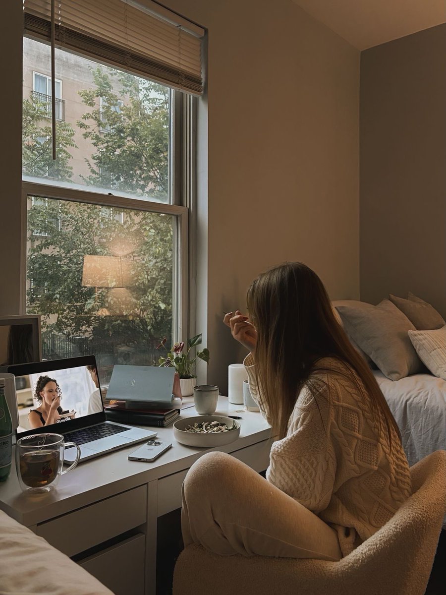 yslswift's tweet image. so true very me